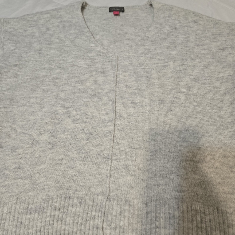 Vince Camuto Womens Pullover Warm Cozy Seam Sweater Size Medium - Picture 3 of 4